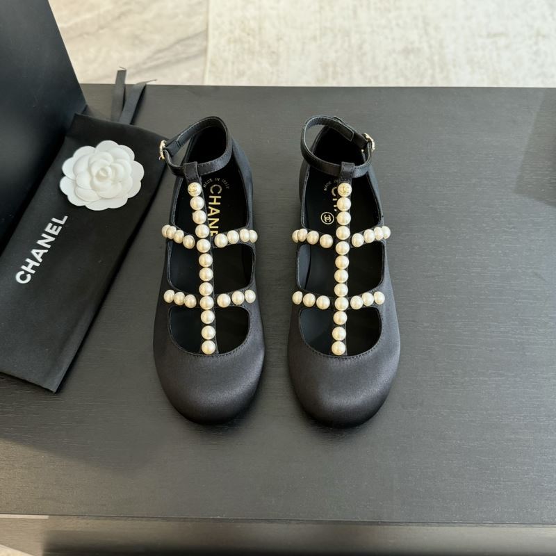 Chanel Low Shoes